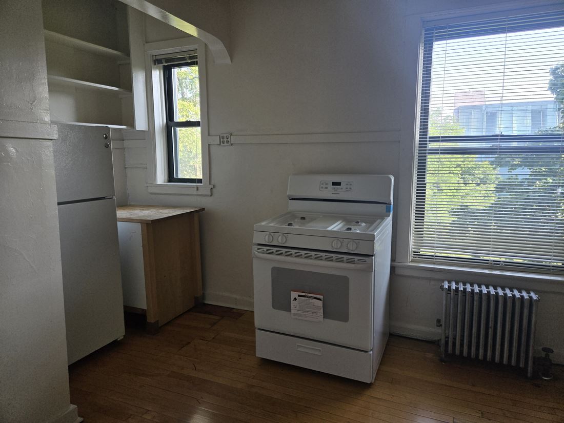5756-58 S. Kenwood Ave./ 1326 E. 58th St. Apartments photo